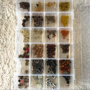 Beader’s Paradise Mixed Beads - READ DESCRIPTION